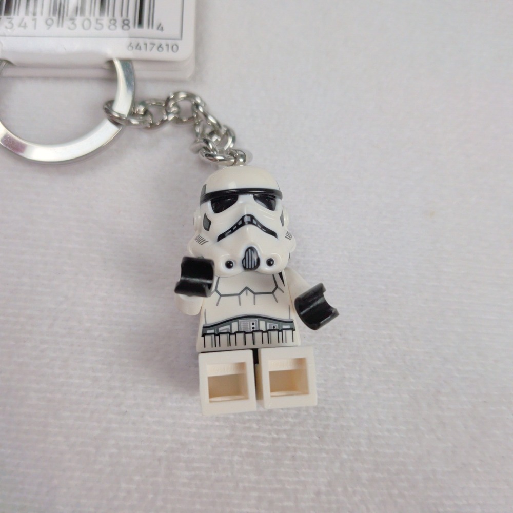 LEGO Star Wars Stormtrooper Minifigure Keychain 853946 White Black New - Picture 7 of 8